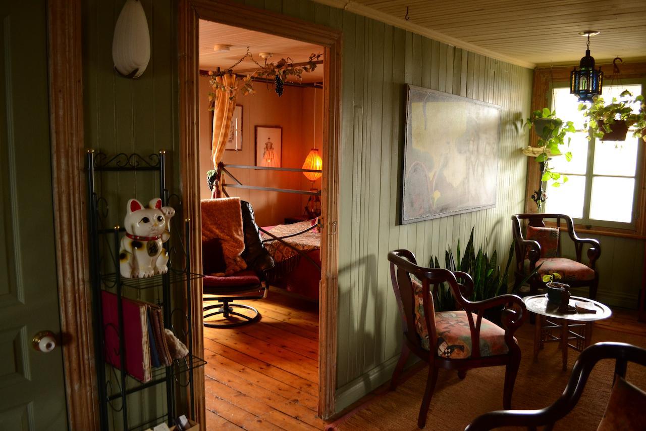 Bed and Breakfast Gite Au Toit Bleu Sainte-Famille Exterior foto